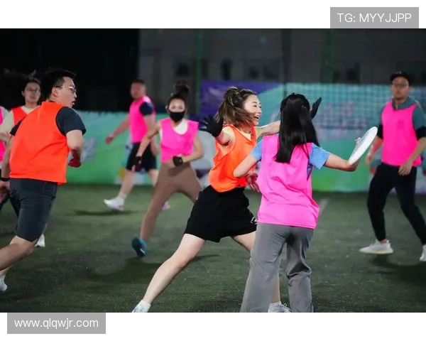 飞盘运动的魅力与激情：深入武汉飞盘队的训练与成长之路